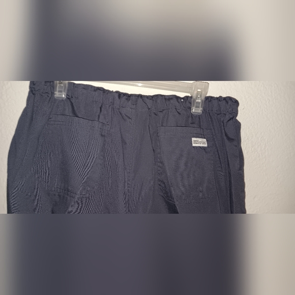 UA scrubs pants 👖, women's sz Medium/Large. 2 for $20 - Picture 7 of 8